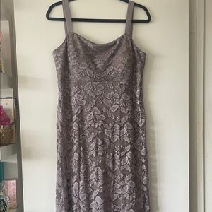 R & M Richards| Lace Midi Dress|Smoky Lavender|Size 12|EUC